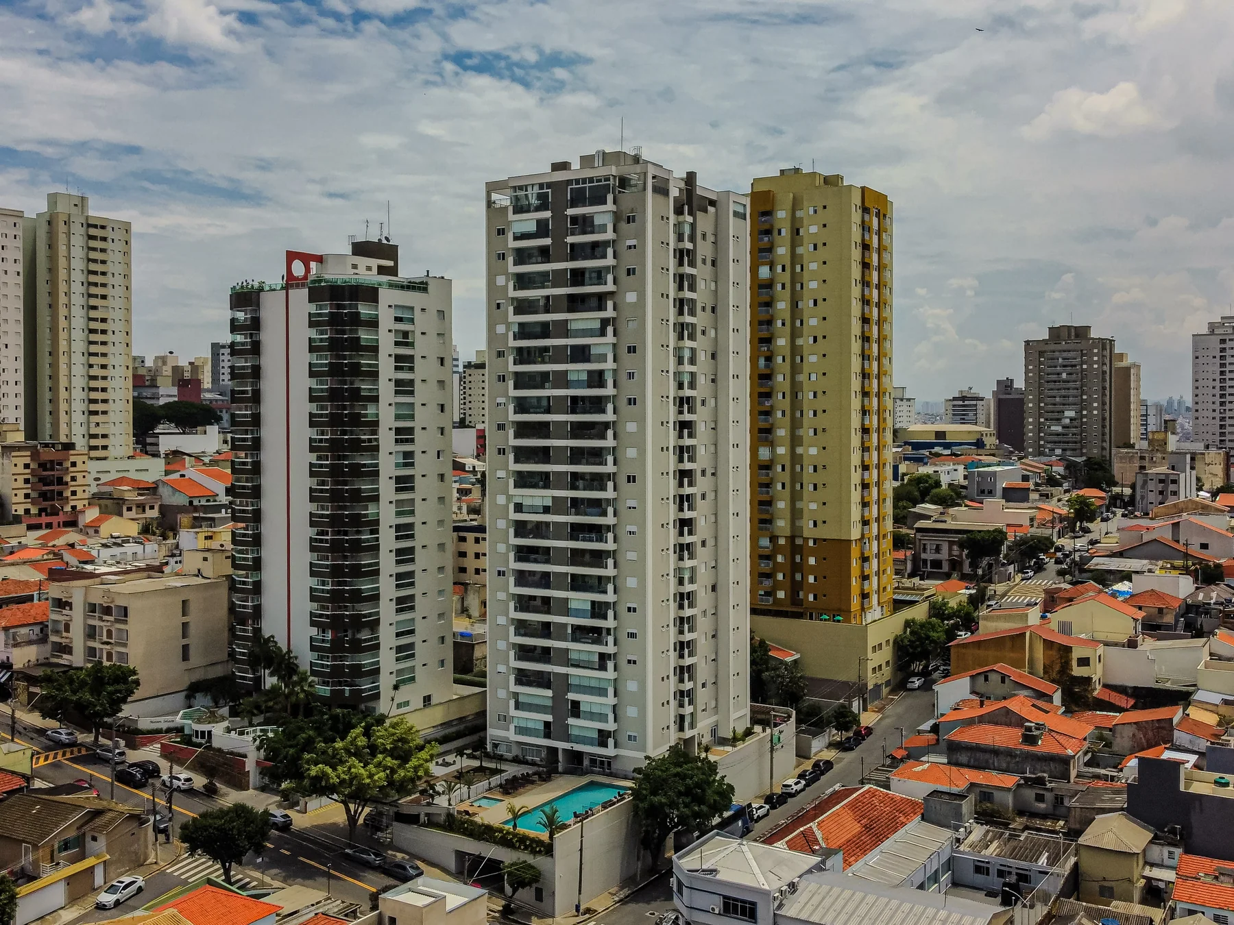 Edifícios e entorno vistos do alto
